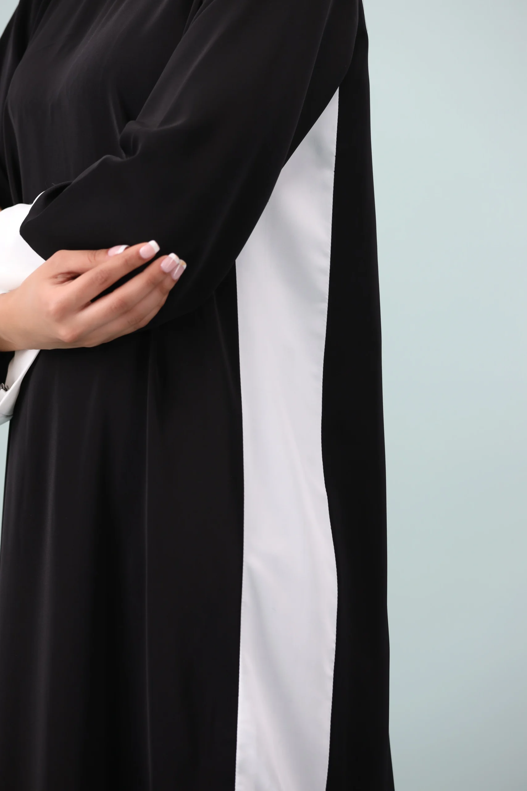 Mono Chroma - Image 11